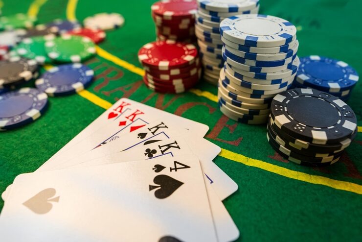 Lightning Baccarat live dealer table broadcast